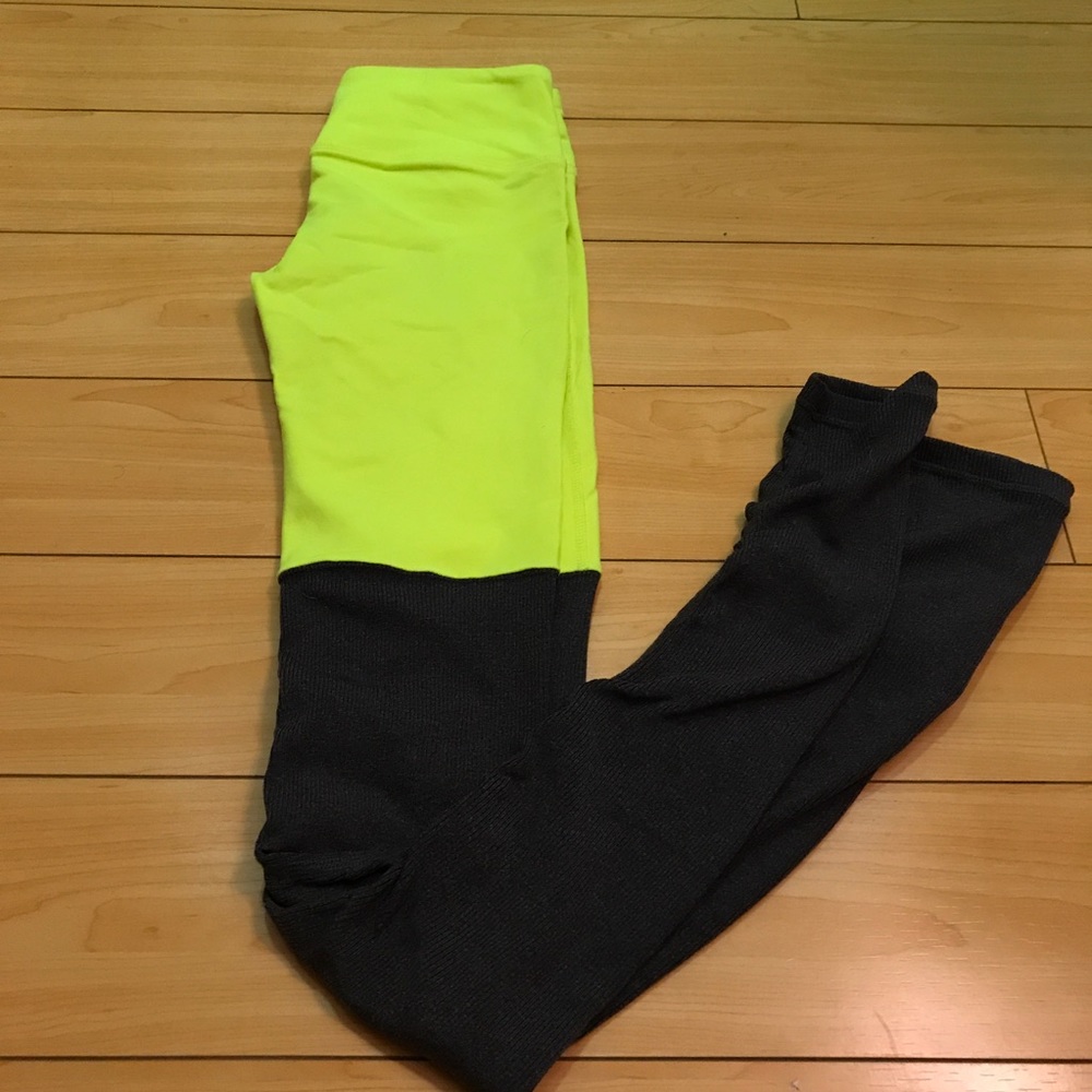 Alo Yoga Goddess Leggings